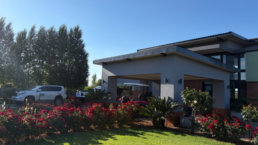 4 Bedroom Property for Sale in Grimbeeck Park North West